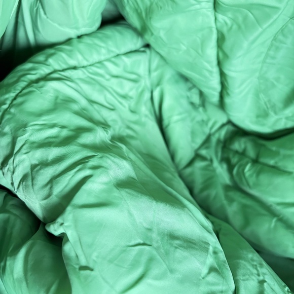 REI sleeping bag, mummy style, single size, zipper and velcro closure - Picture 5 of 8